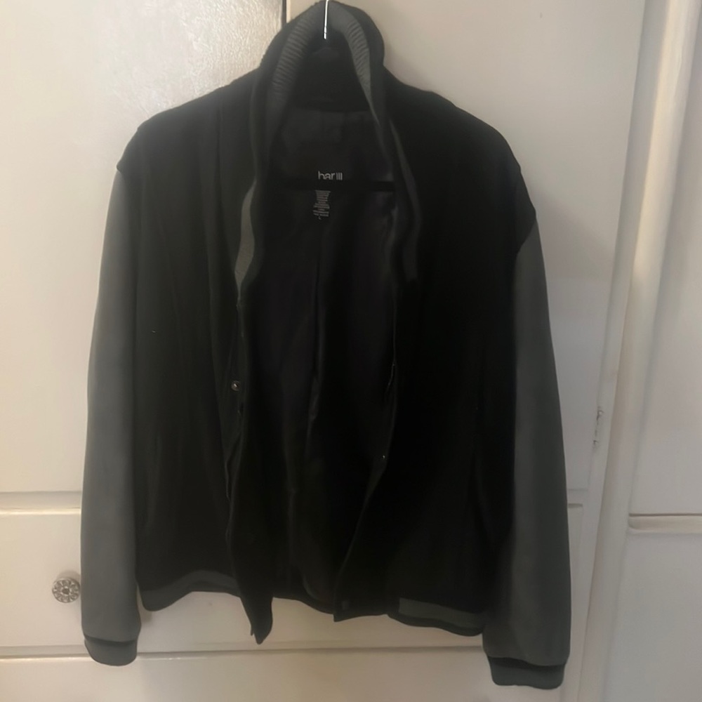 BAR III Wool varsity jacket zipper and buttons. Inside zipper size Large - Picture 7 of 8
